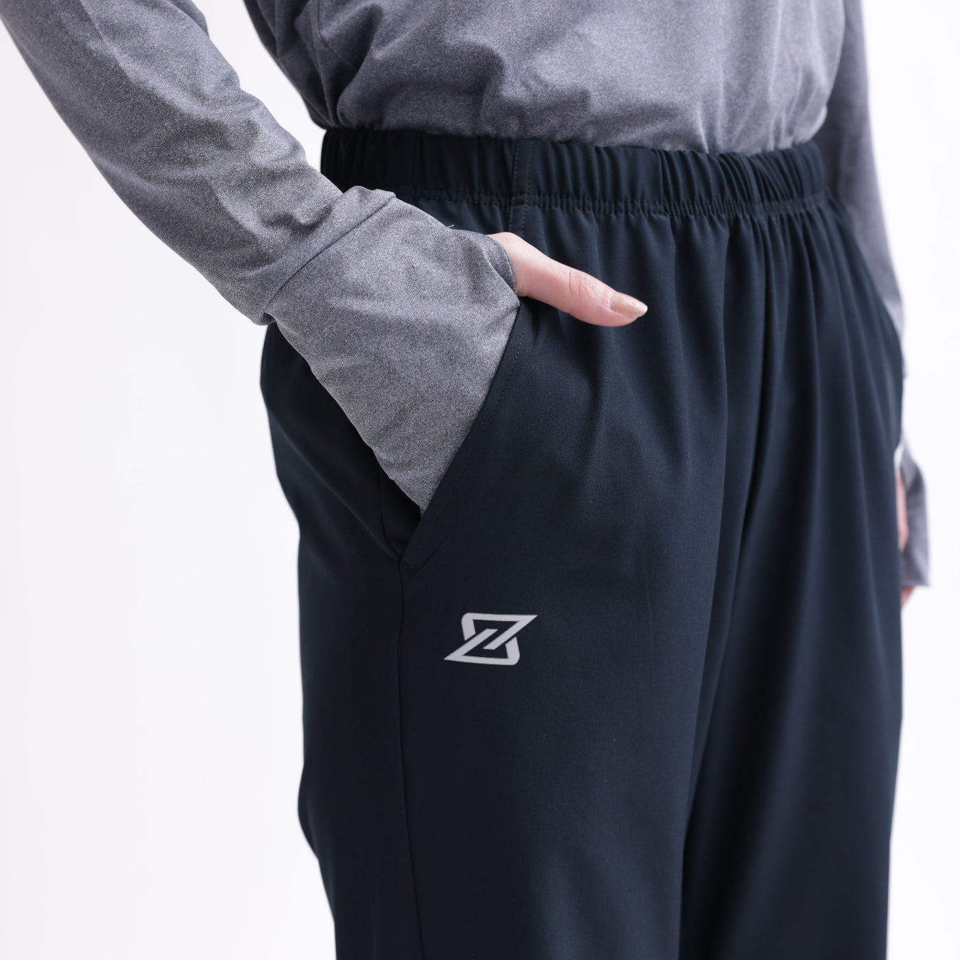 軽量ストレッチアクティブパンツ