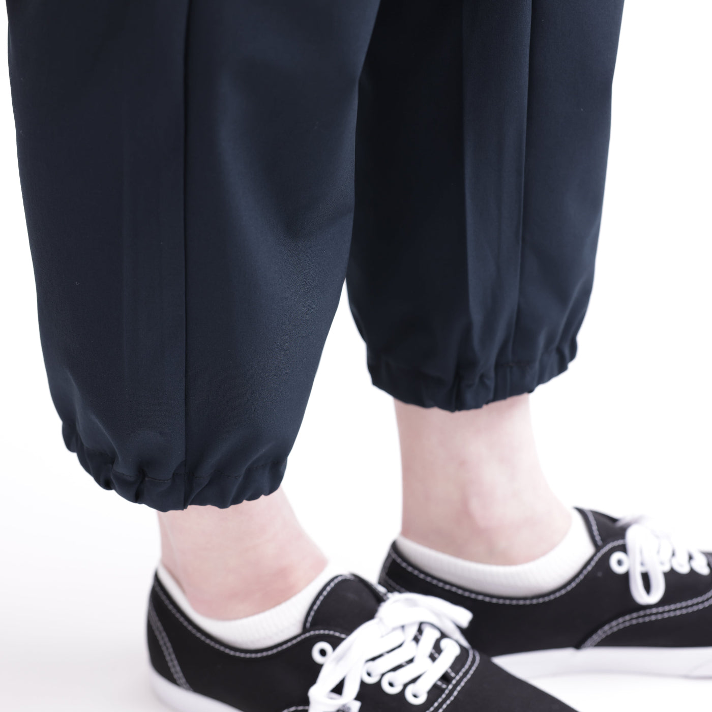 軽量ストレッチアクティブパンツ