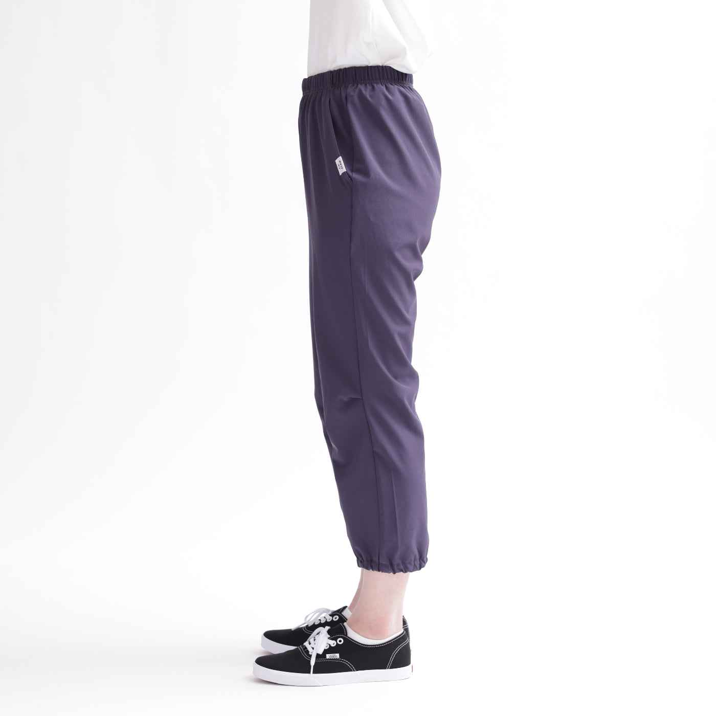 軽量ストレッチアクティブパンツ